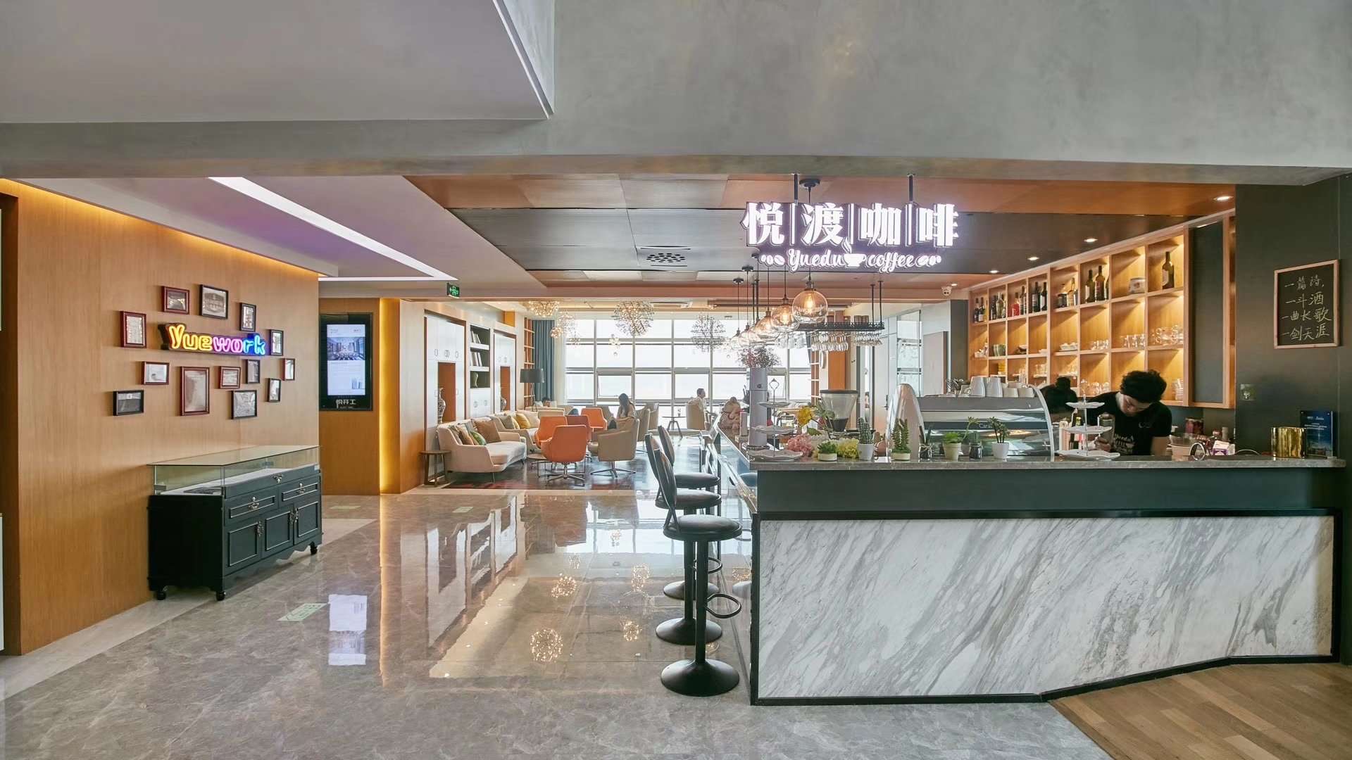 鹿港大厦