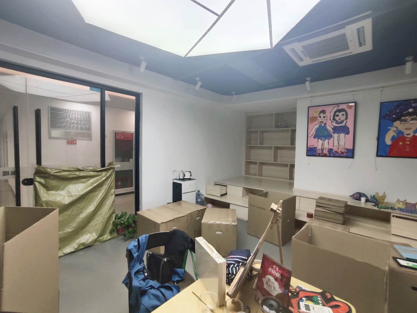  吹台广场（租售中）