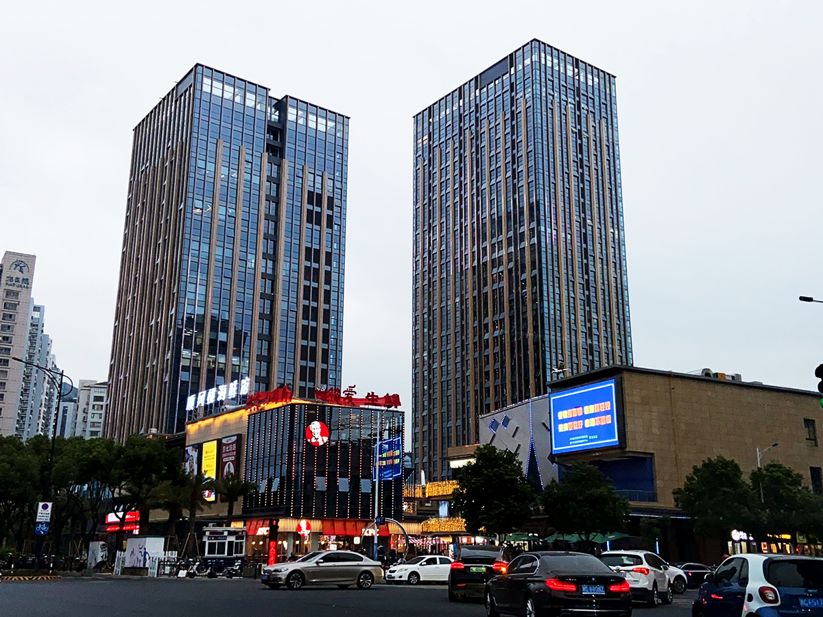 鹿城国际（租售中）