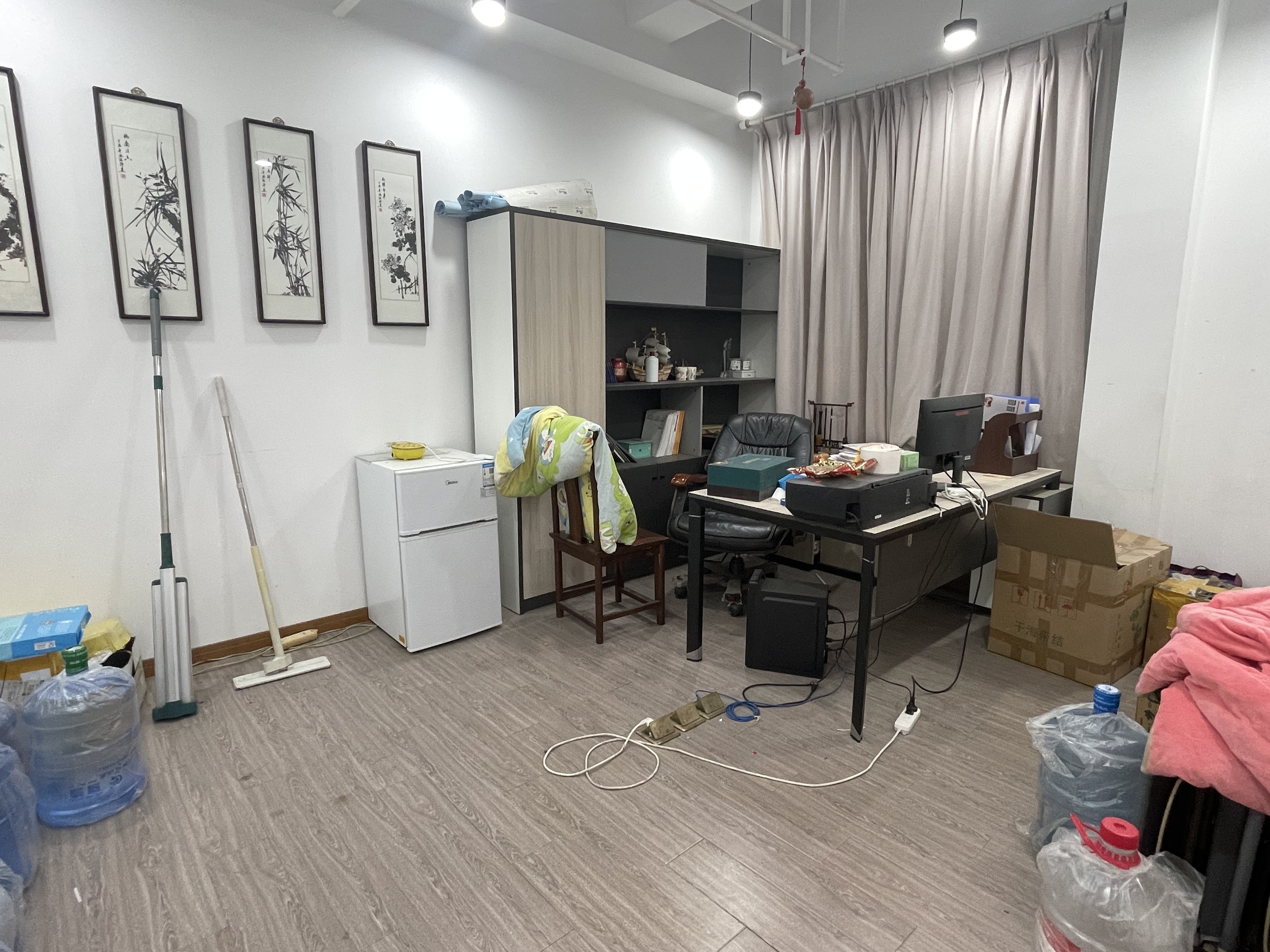  吹台广场（租售中）